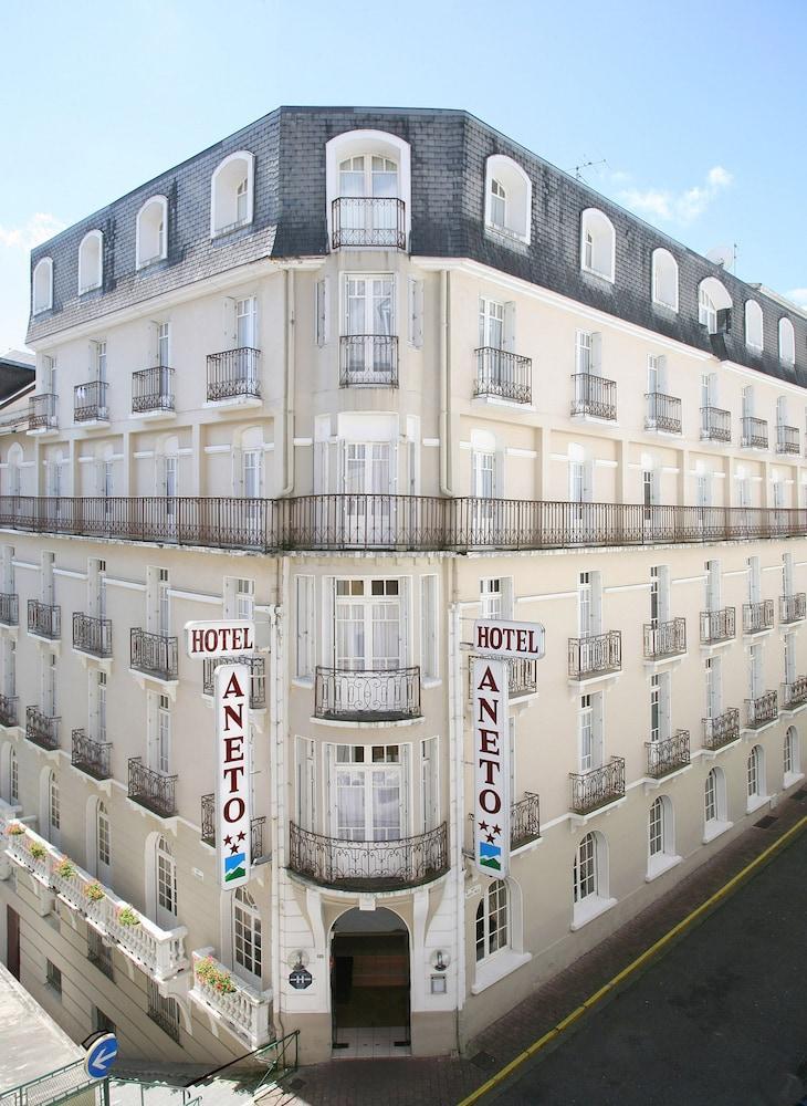 Hotel Aneto Lourdes Kültér fotó