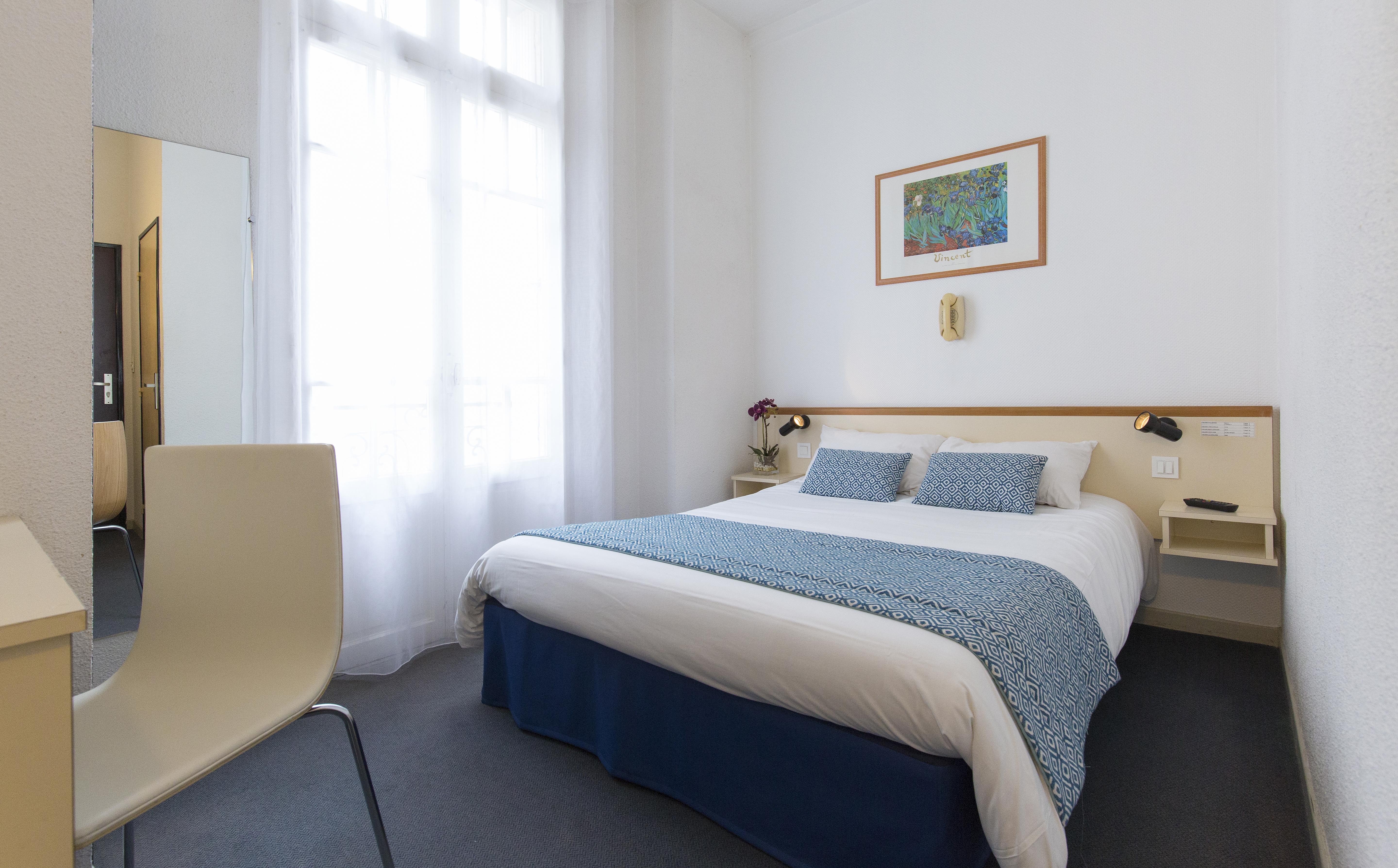 Hotel Aneto Lourdes Kültér fotó
