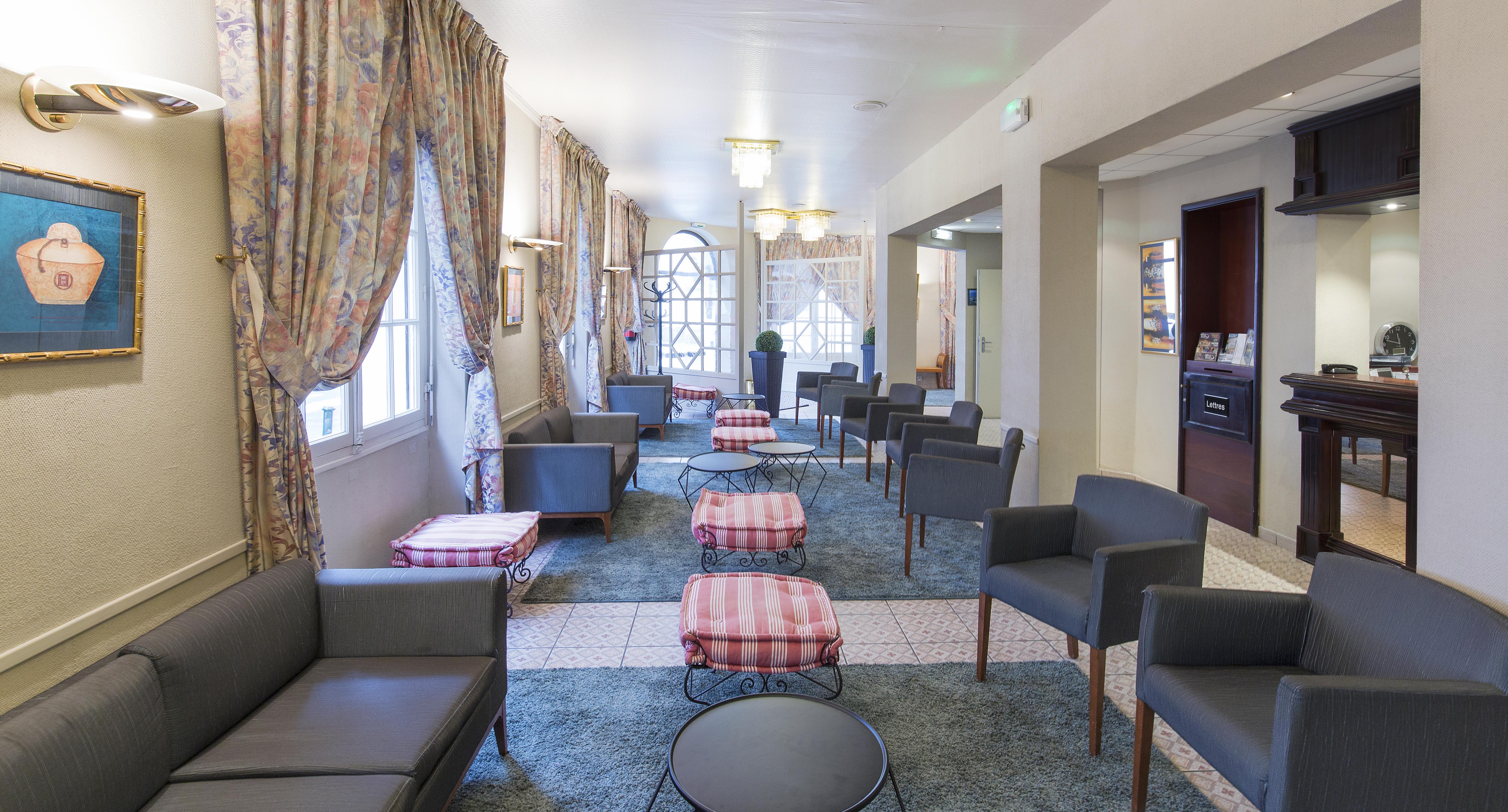 Hotel Aneto Lourdes Kültér fotó