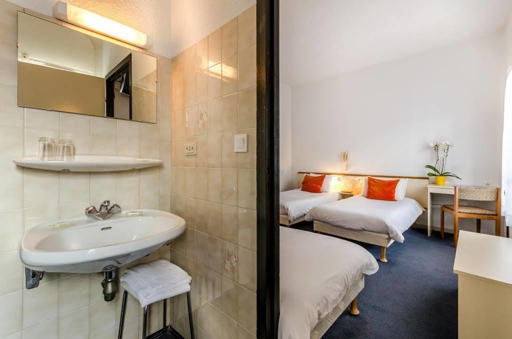 Hotel Aneto Lourdes Kültér fotó
