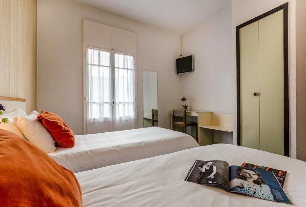 Hotel Aneto Lourdes Kültér fotó